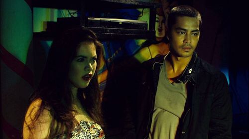 Shaina Magdayao and Zanjoe Marudo in Rematado (2013)