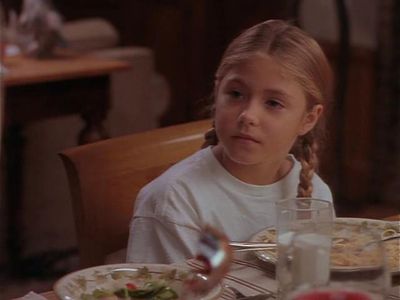 Caitlin Wachs in Profiler (1996)