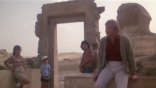 Jon Voight, Son Hoang Bui, Robby Kiger, and Roxana Zal in Table for Five (1983)