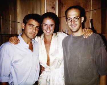 George Clooney & Nicole Nagel & Anthony Edwards on the set of 