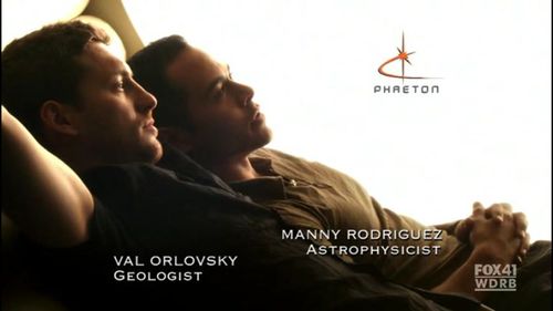 Still of Gene Farber and Jose Pablo Cantillo in VIRTUALITY