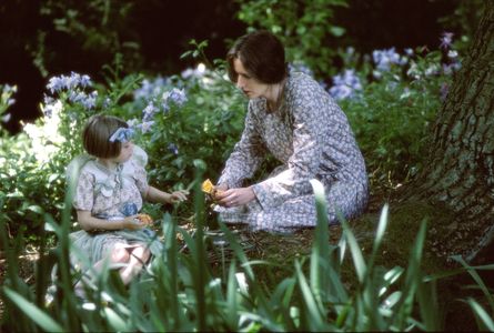 Nicole Kidman and Sophie Wyburd in The Hours (2002)