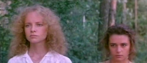 Ekaterina Simonova and Oksana Fandera in Korabl (1988)