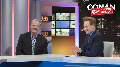 Conan O'Brien and Vicente Fox in Conan (2010)