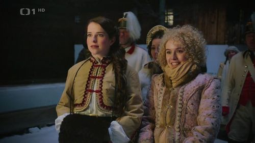 Tereza Ramba and Leonie Brill in The Christmas Star (2020)