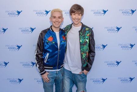 Jeremy w/his brother Kyle at The Project Angel Food Art Gala in Hollywood, CA.