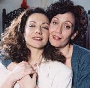 Themis Bazaka and Pemi Zouni in Gynaikes (1992)