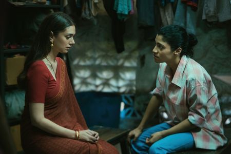 Konkona Sen Sharma, Aditi Rao Hydari, Siddharth Diwan, Somen Mishra, Neeraj Ghaywan, and Abhay Bhedasgaonkar in Ajeeb Da