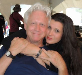 Shannon Hart, Bruce Davison