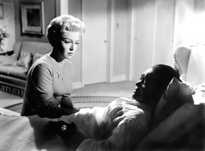 Lana Turner and Juanita Moore in Imitation of Life (1959)