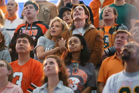 Brent Antonello and Lily James in Pam & Tommy (2022)