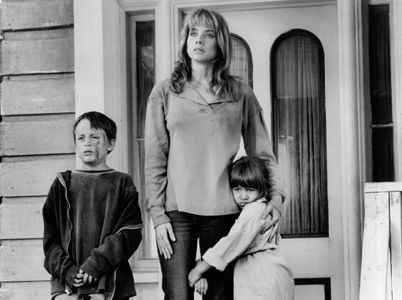 Rosanna Arquette, Kieran Culkin, and Tiffany Taubman in Nowhere to Run (1993)