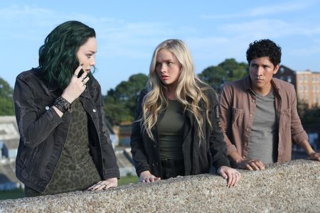 Natalie Alyn Lind, Emma Dumont, and Danny Ramirez in The Gifted (2017)