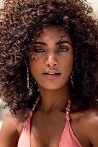 Erika Januza