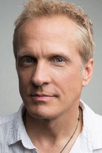 Patrick Fabian