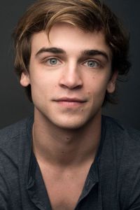 Sean Grandillo