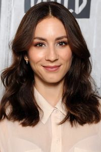 Troian Bellisario