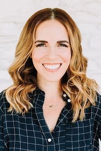 Rachel Hollis