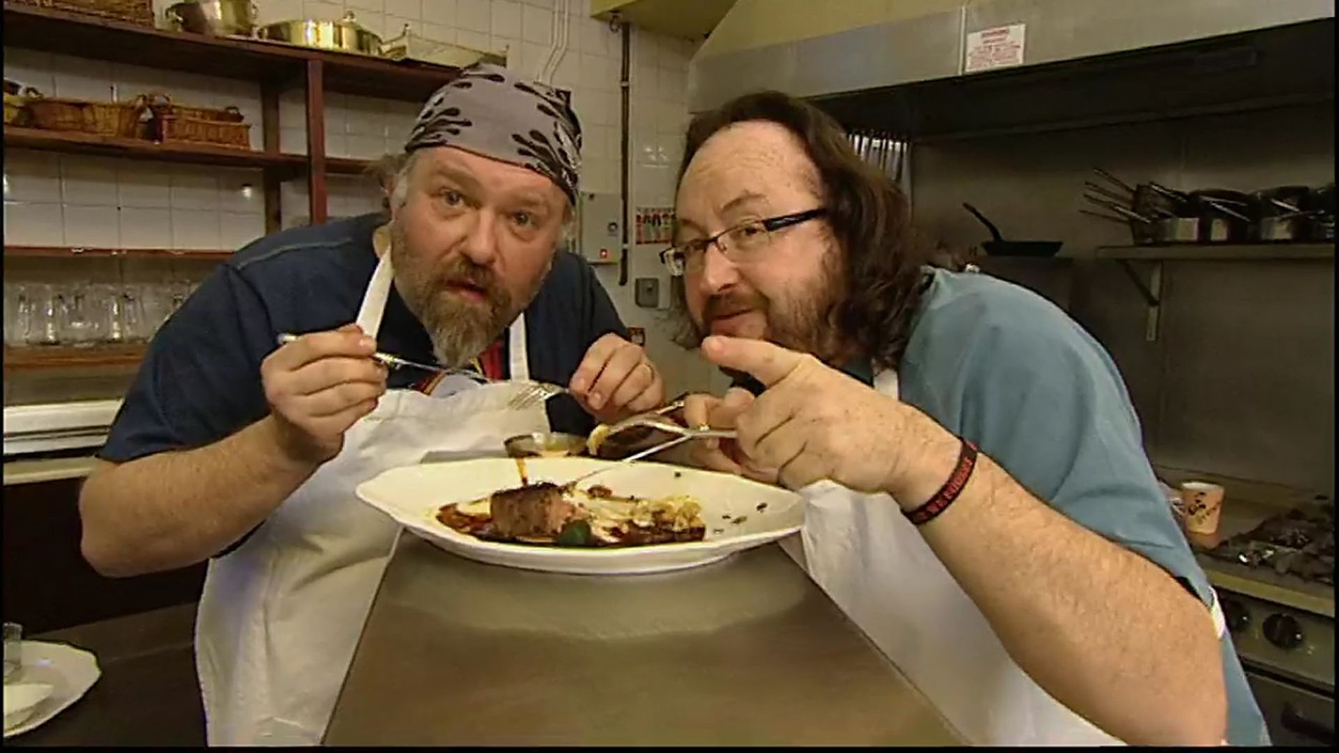 The Hairy Bikers' Food Tour of Britain background