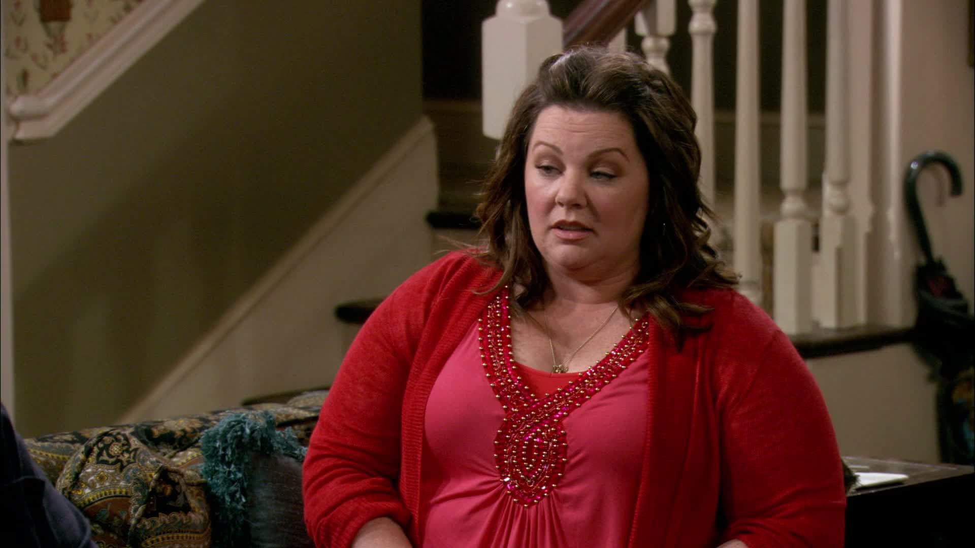 Mike & Molly background