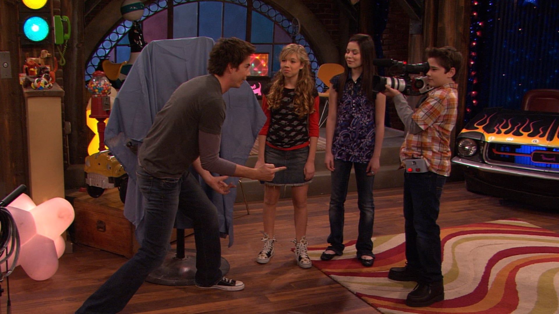 iCarly background