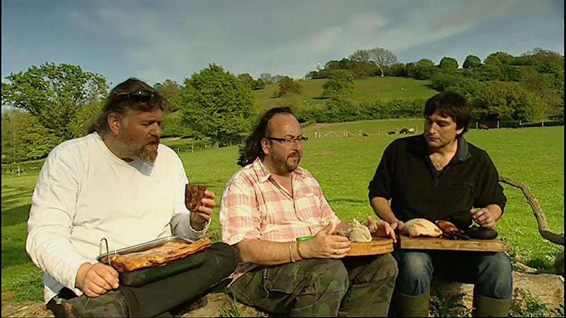 The Hairy Bikers' Food Tour of Britain background