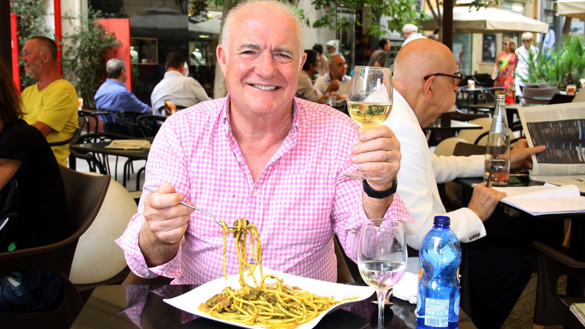 Rick Stein's Long Weekends background