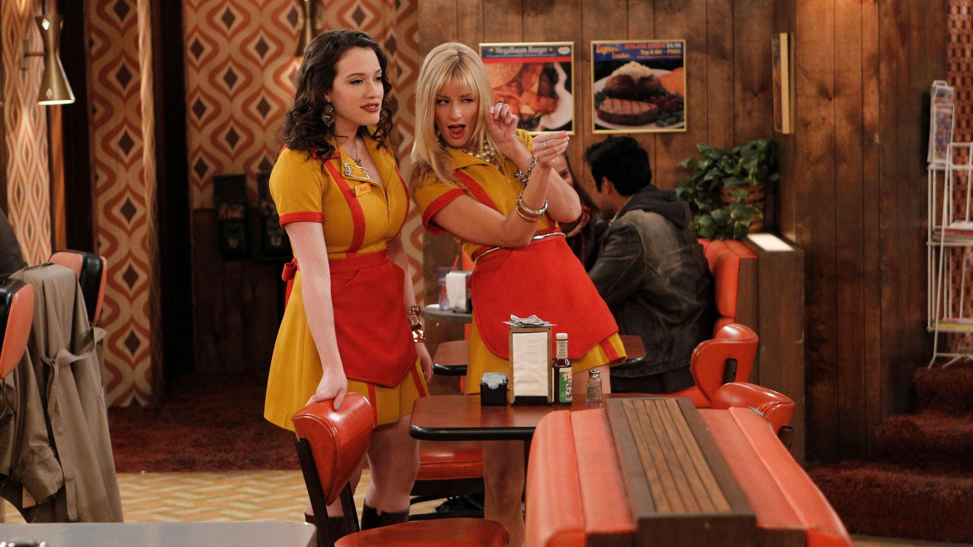 2 Broke Girls background