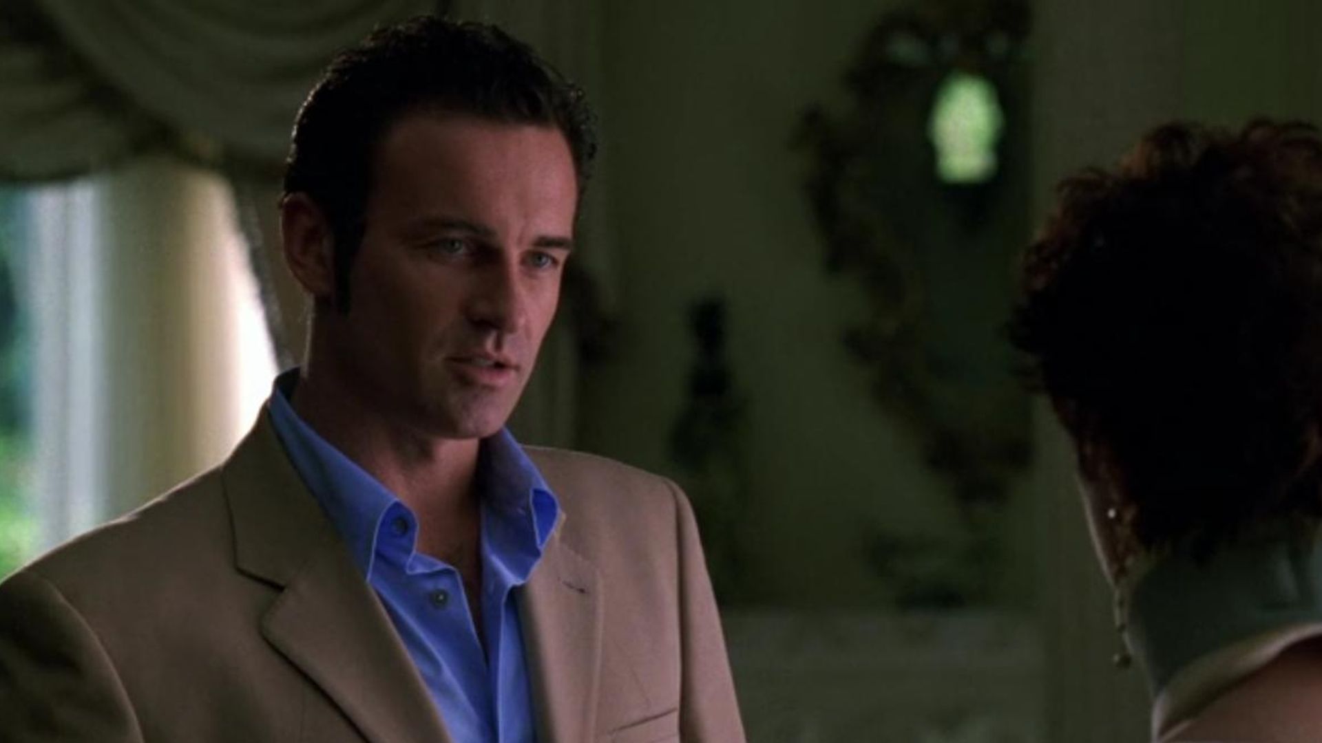 Nip/Tuck background