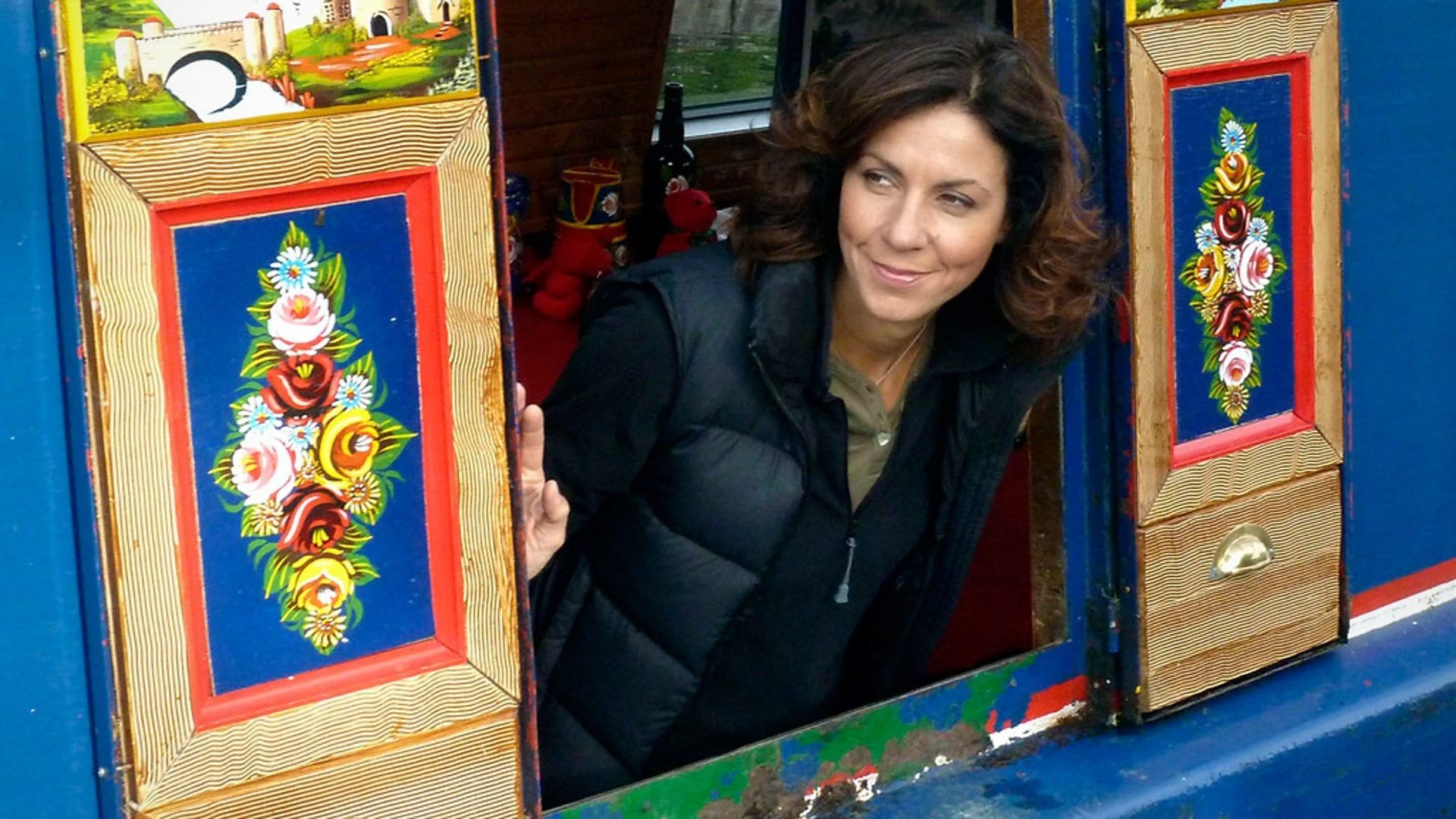 Julia Bradbury's Canal Walks background