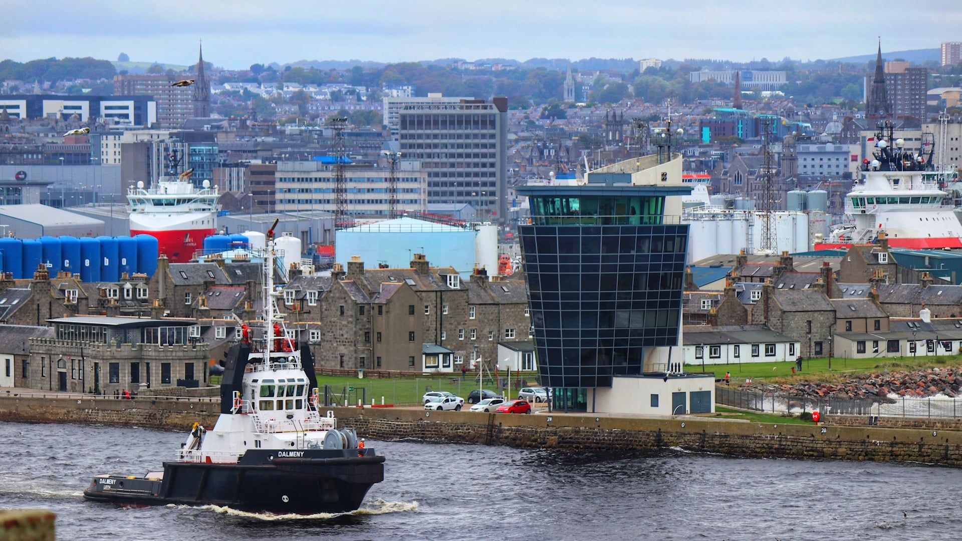 Frankie Boyle's Tour of Scotland background