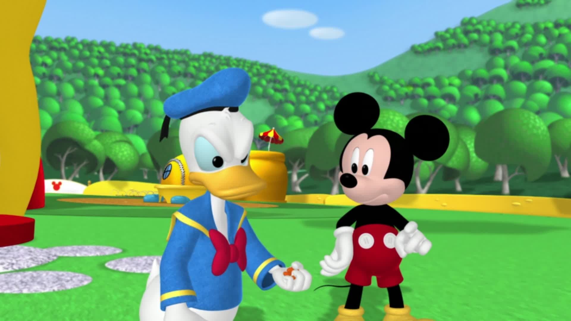 Mickey Mouse Clubhouse background