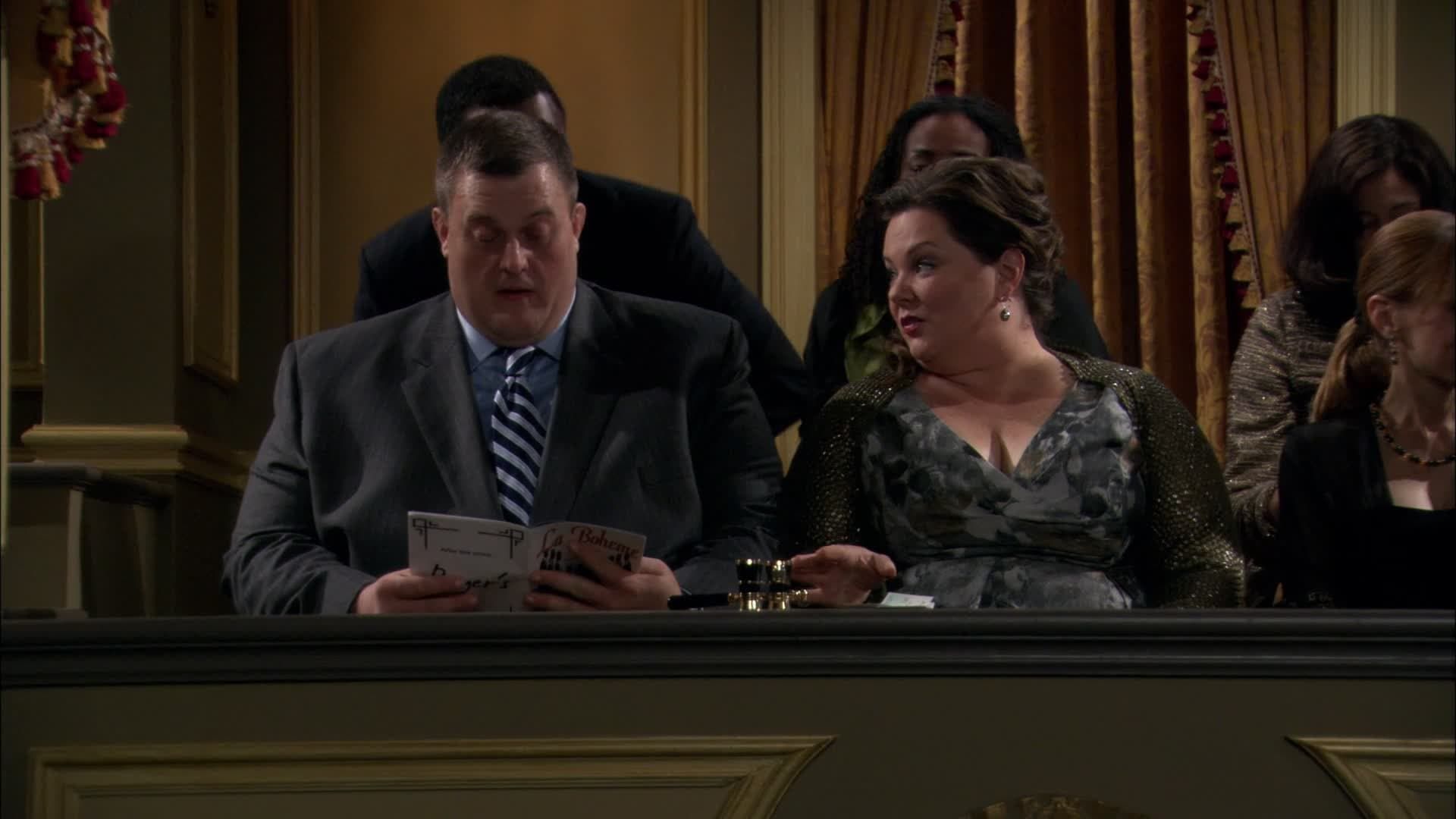 Mike & Molly background