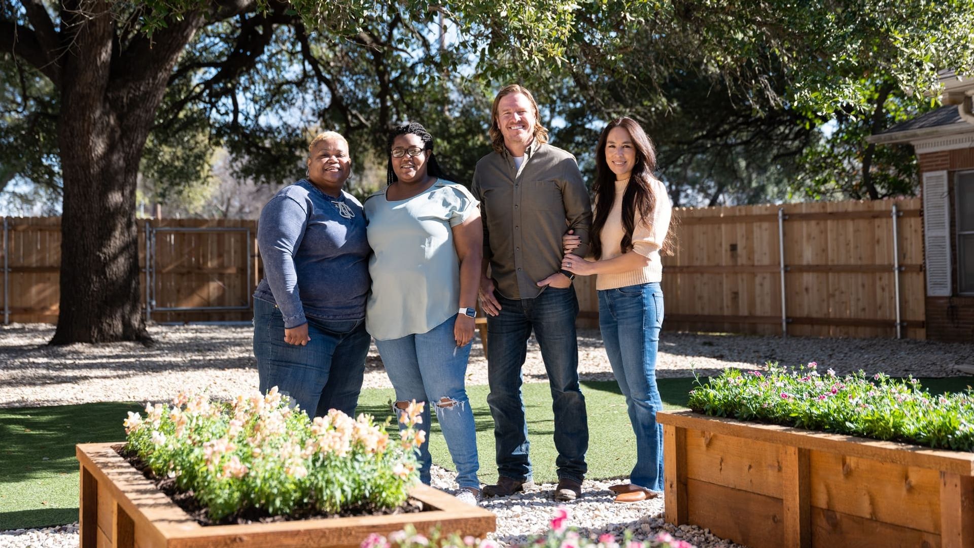 Fixer Upper: Welcome Home background