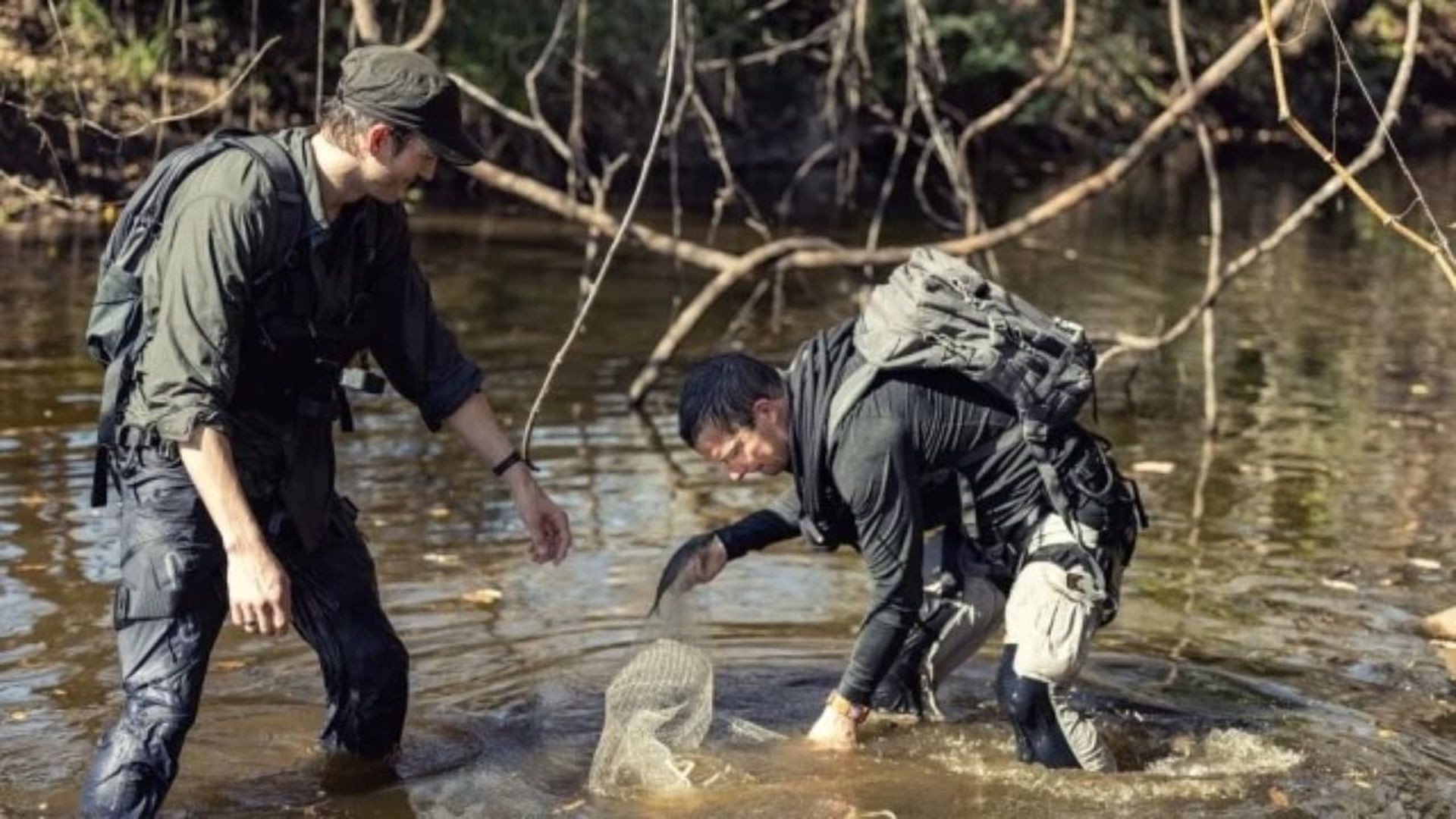 Running Wild with Bear Grylls the Challenge background