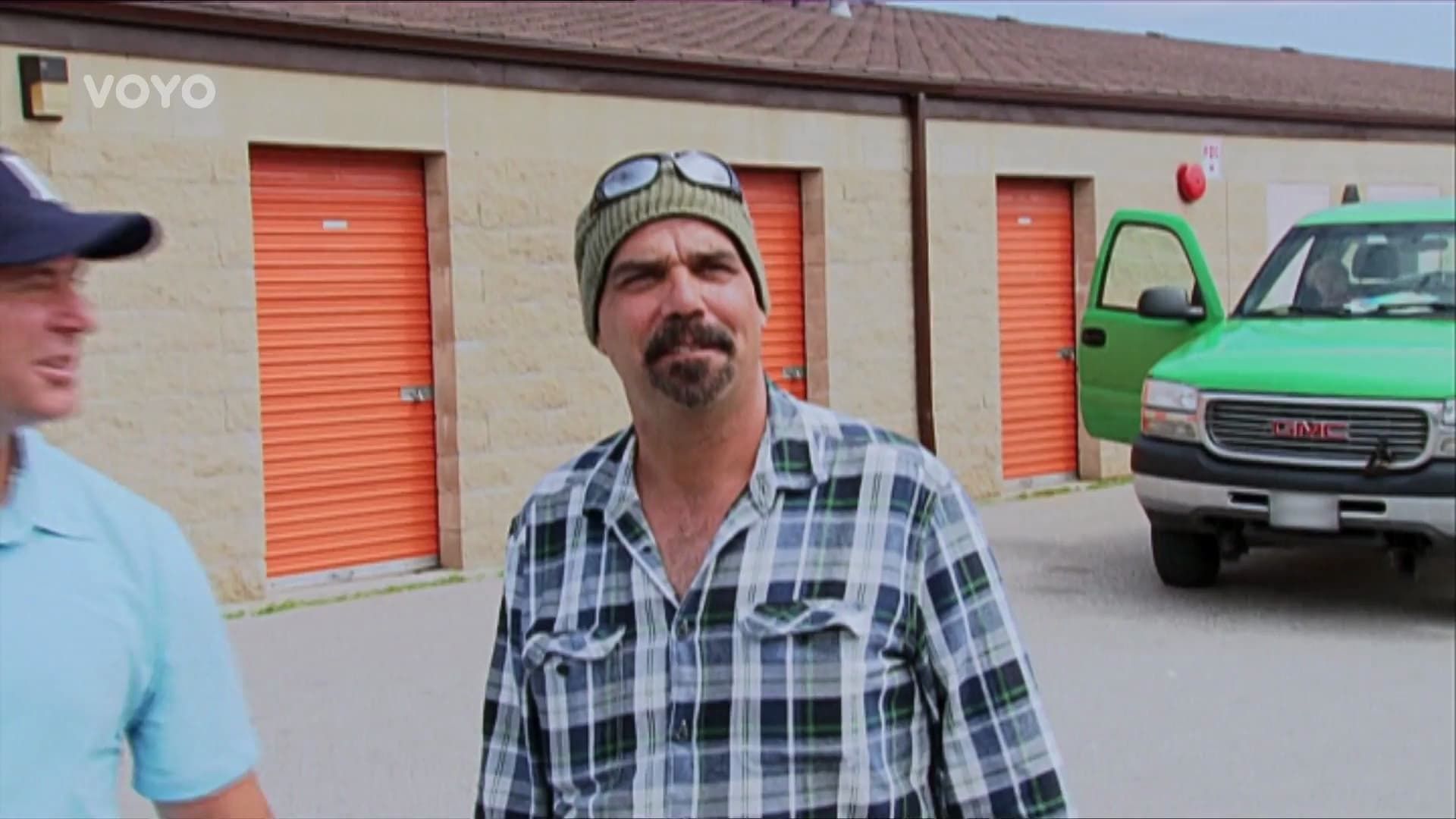 Storage Wars Canada background