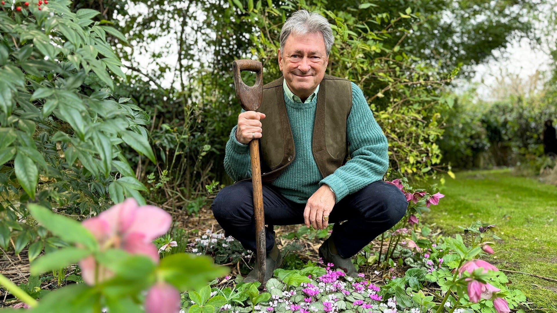 Alan Titchmarsh's Gardening Club background