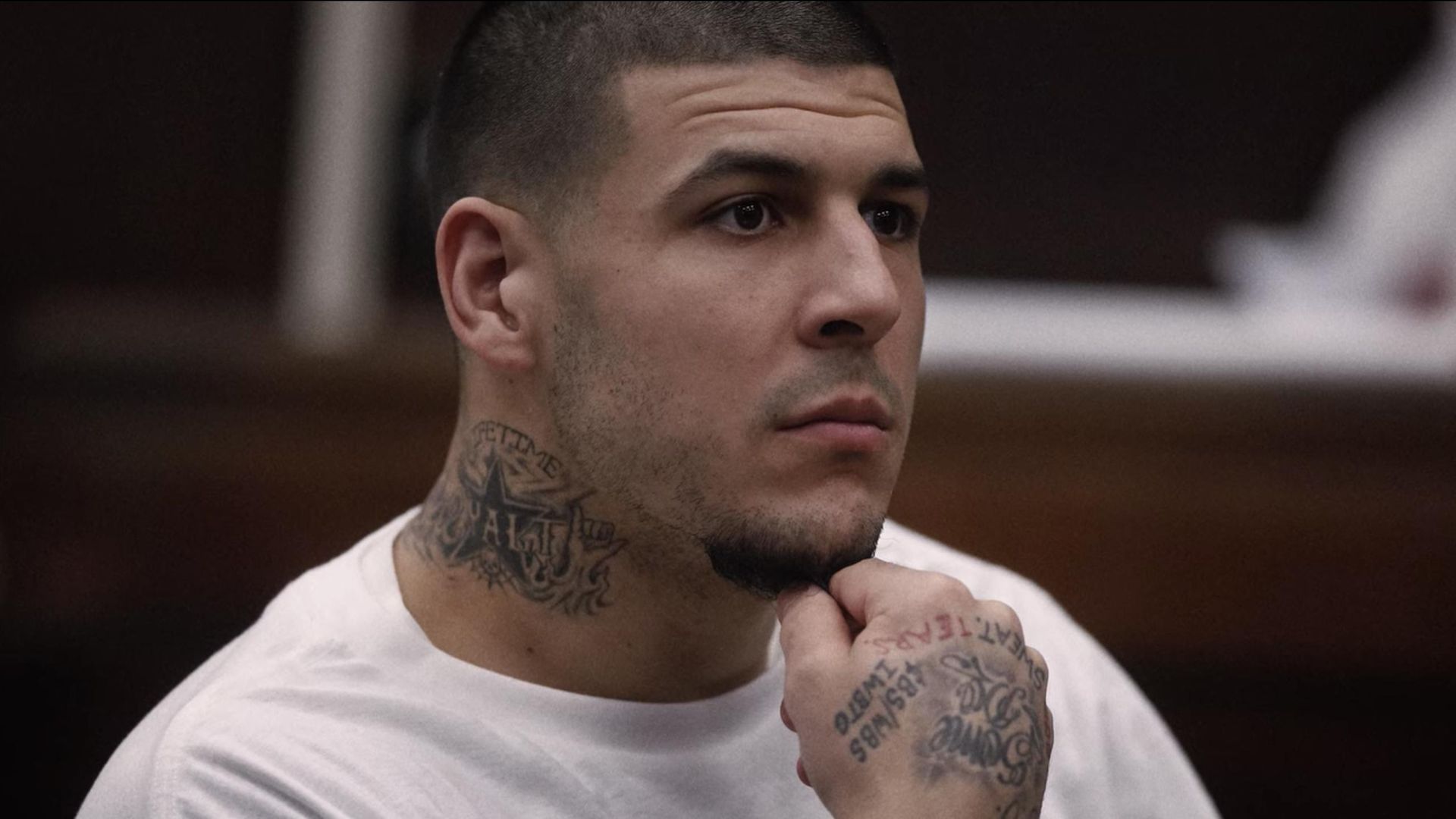 Killer Inside: The Mind of Aaron Hernandez background