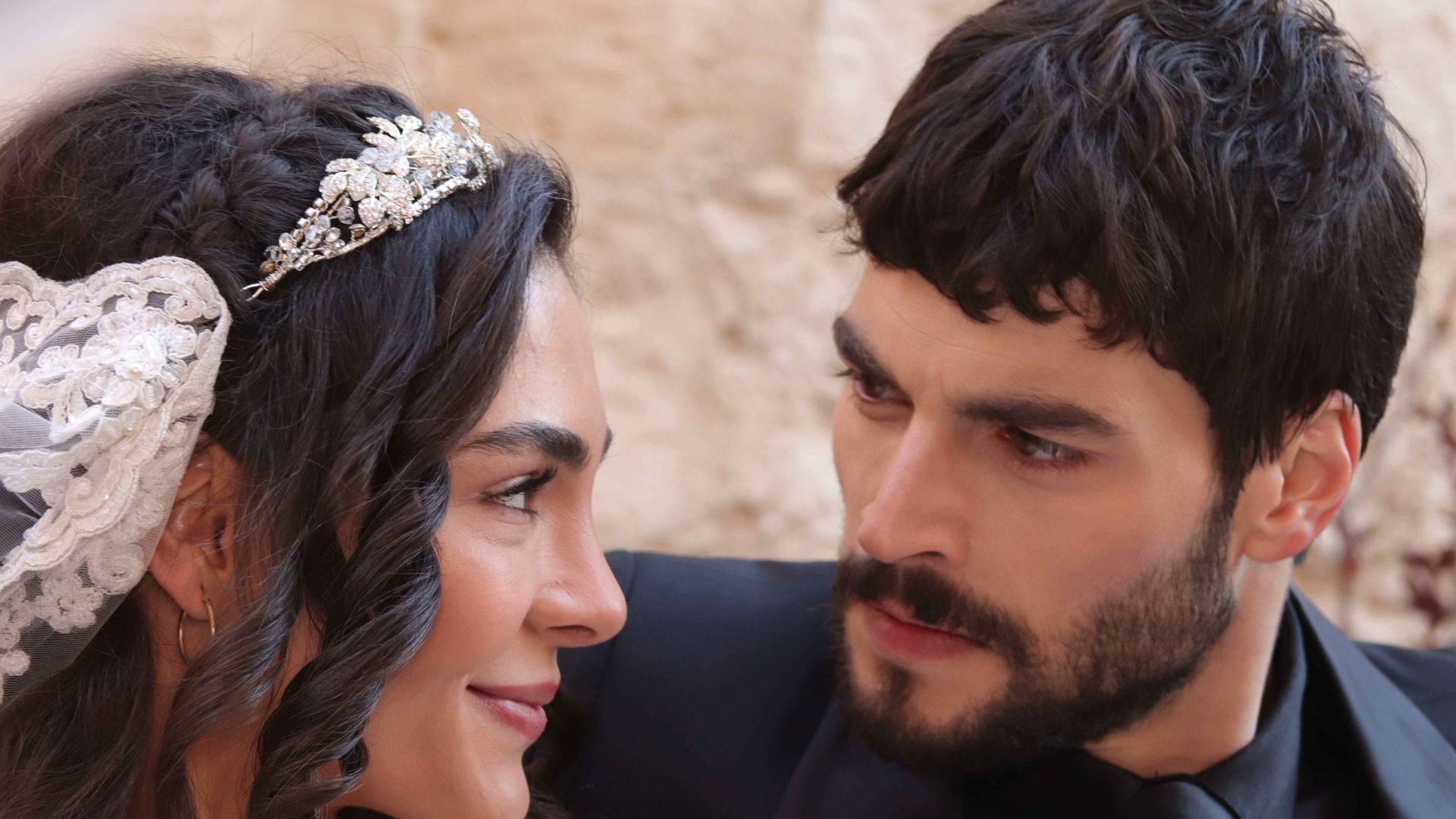 Hercai background