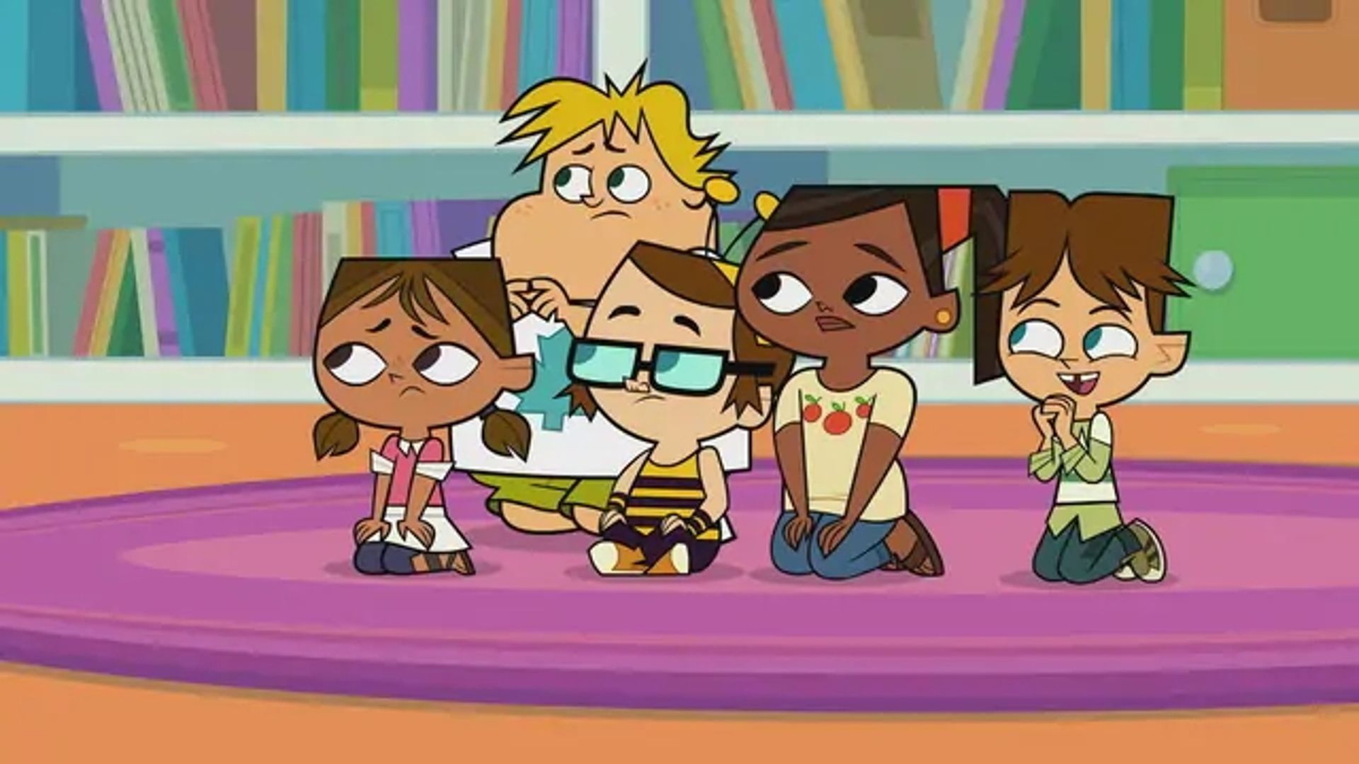 Total DramaRama background