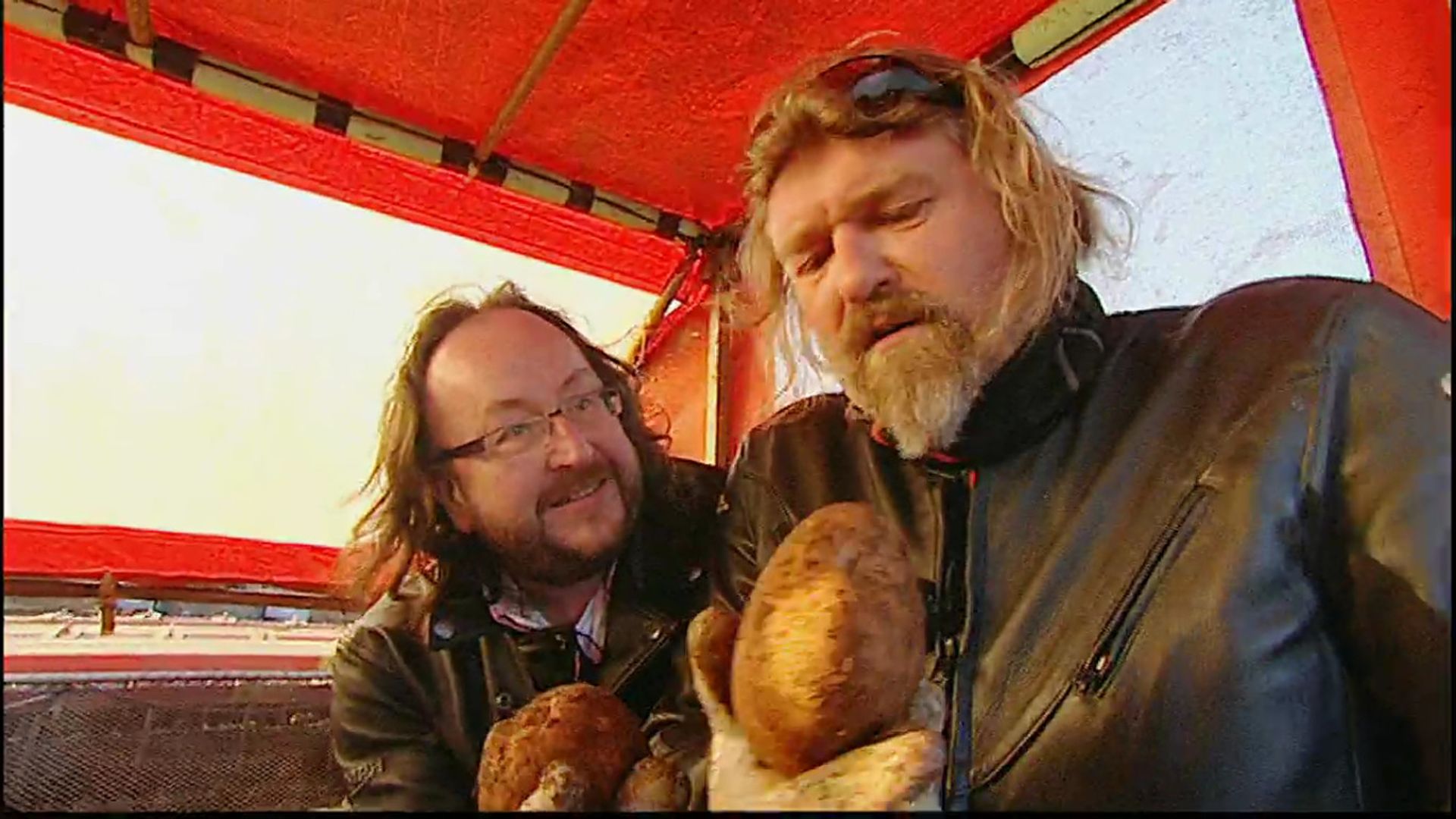 The Hairy Bikers' Food Tour of Britain background