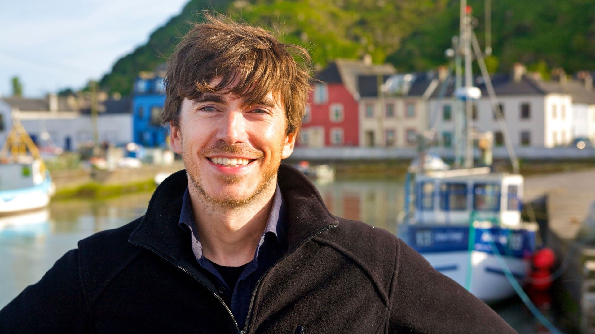 Ireland with Simon Reeve background