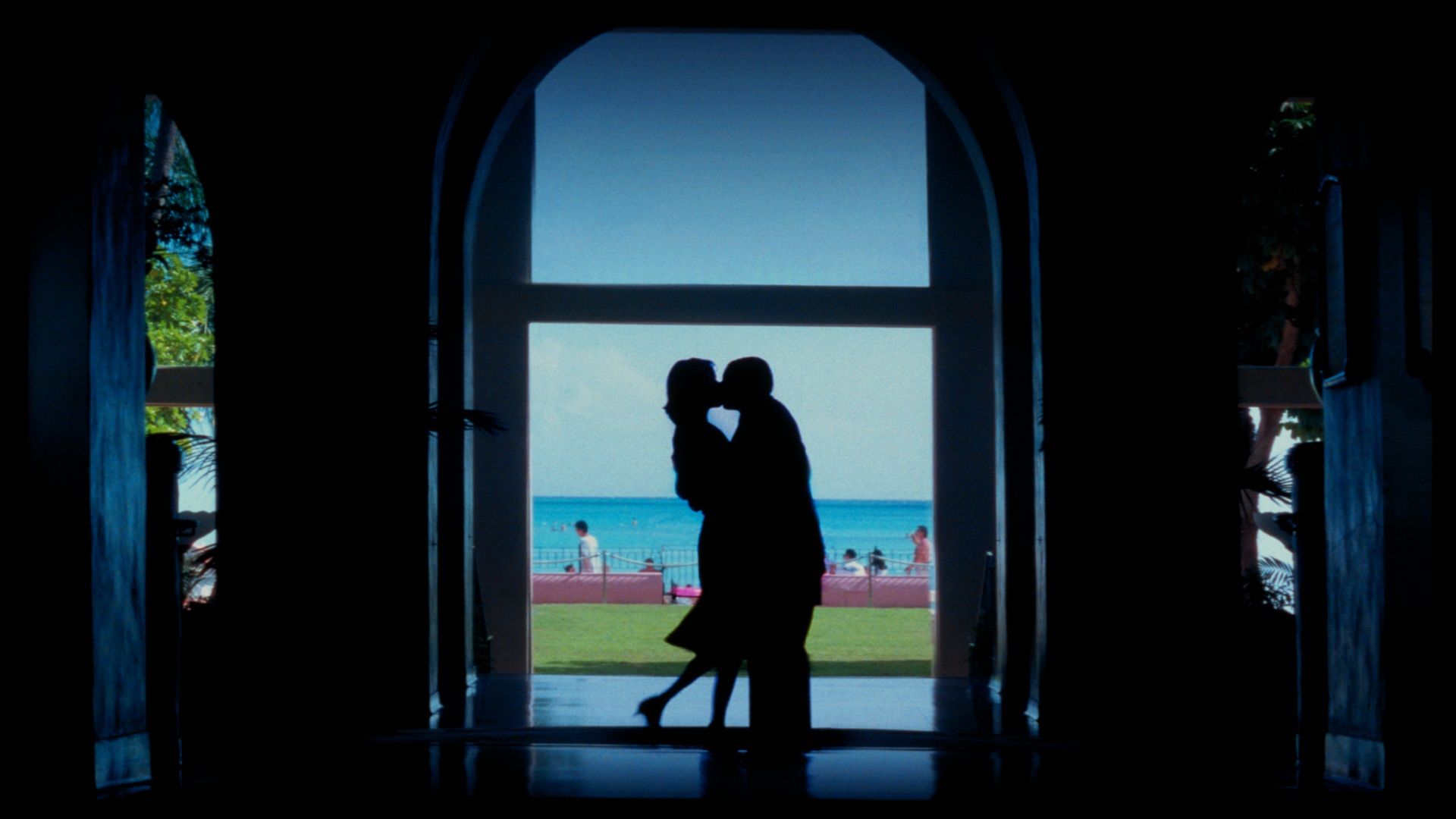 Punch-Drunk Love background