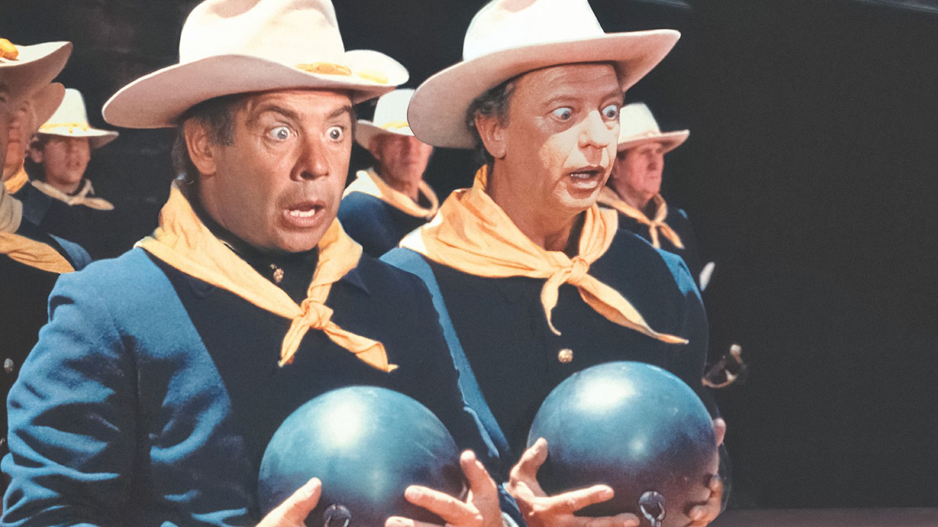 The Apple Dumpling Gang Rides Again background