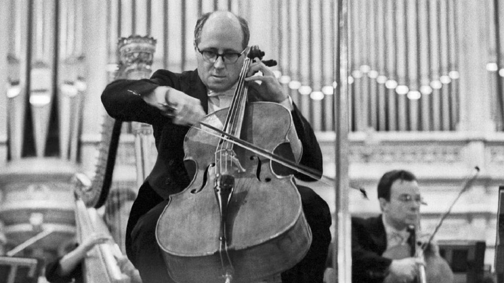 Elegy of Life: Rostropovich, Vishnevskaya background