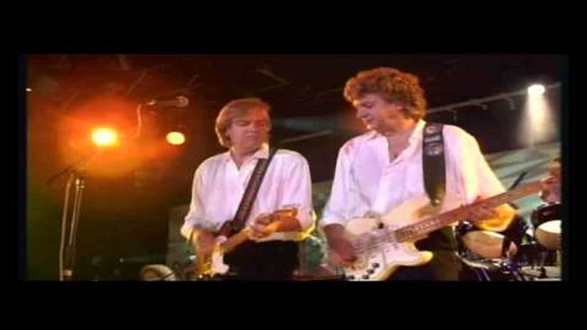 The Moody Blues: Live at Montreux 1991 background