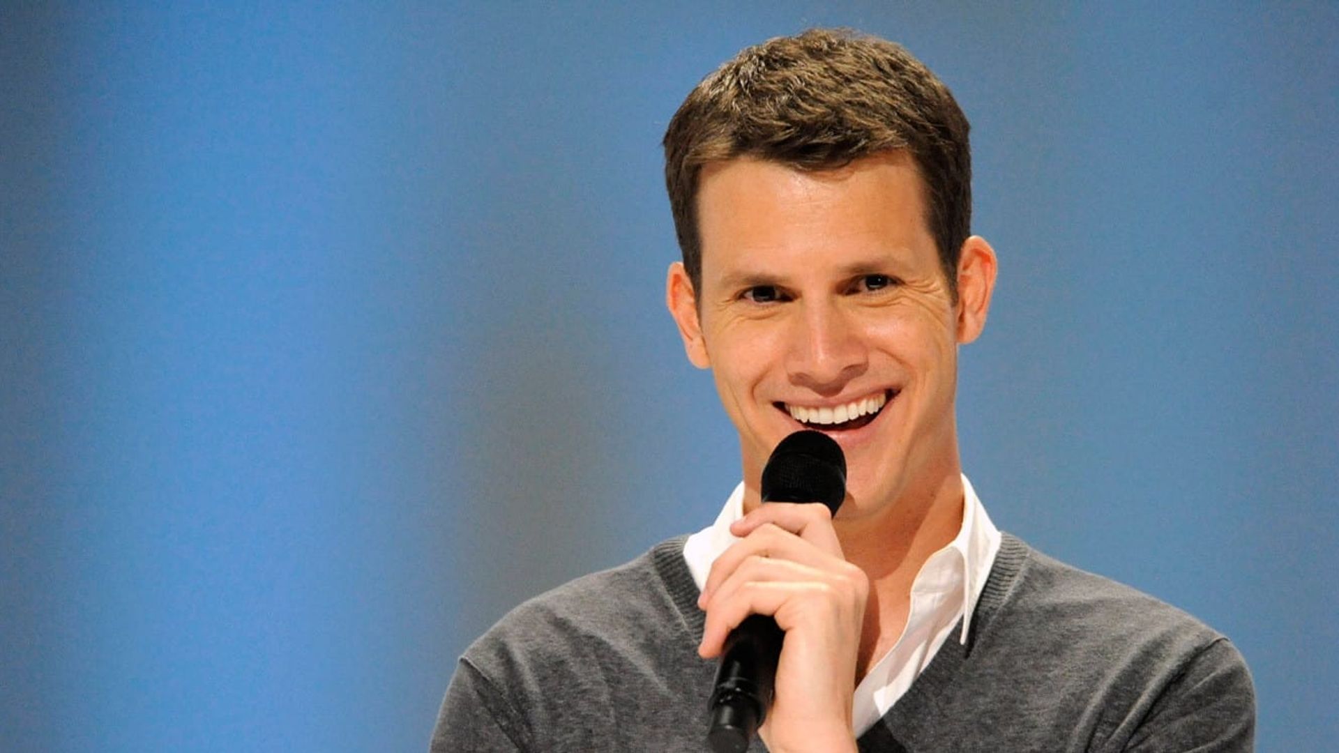 Daniel Tosh: Happy Thoughts background