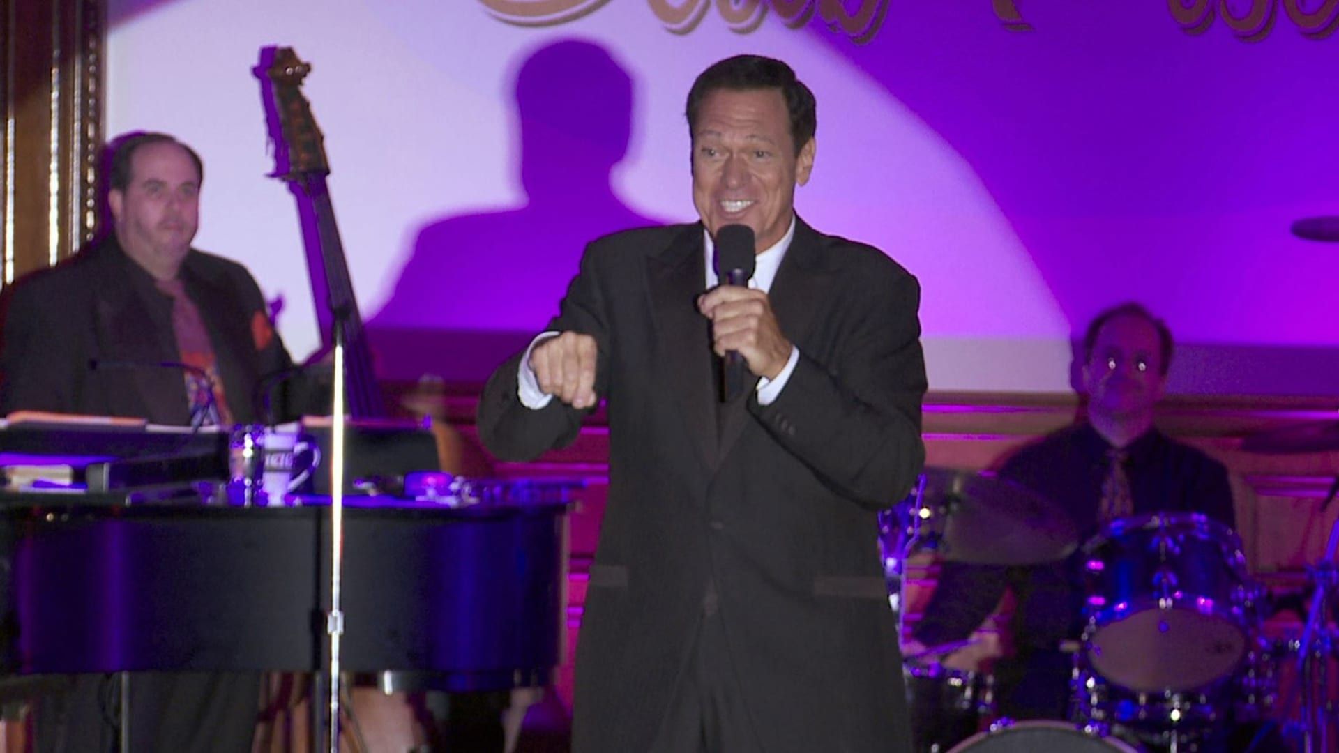 Joe Piscopo: A Night at Club Piscopo background