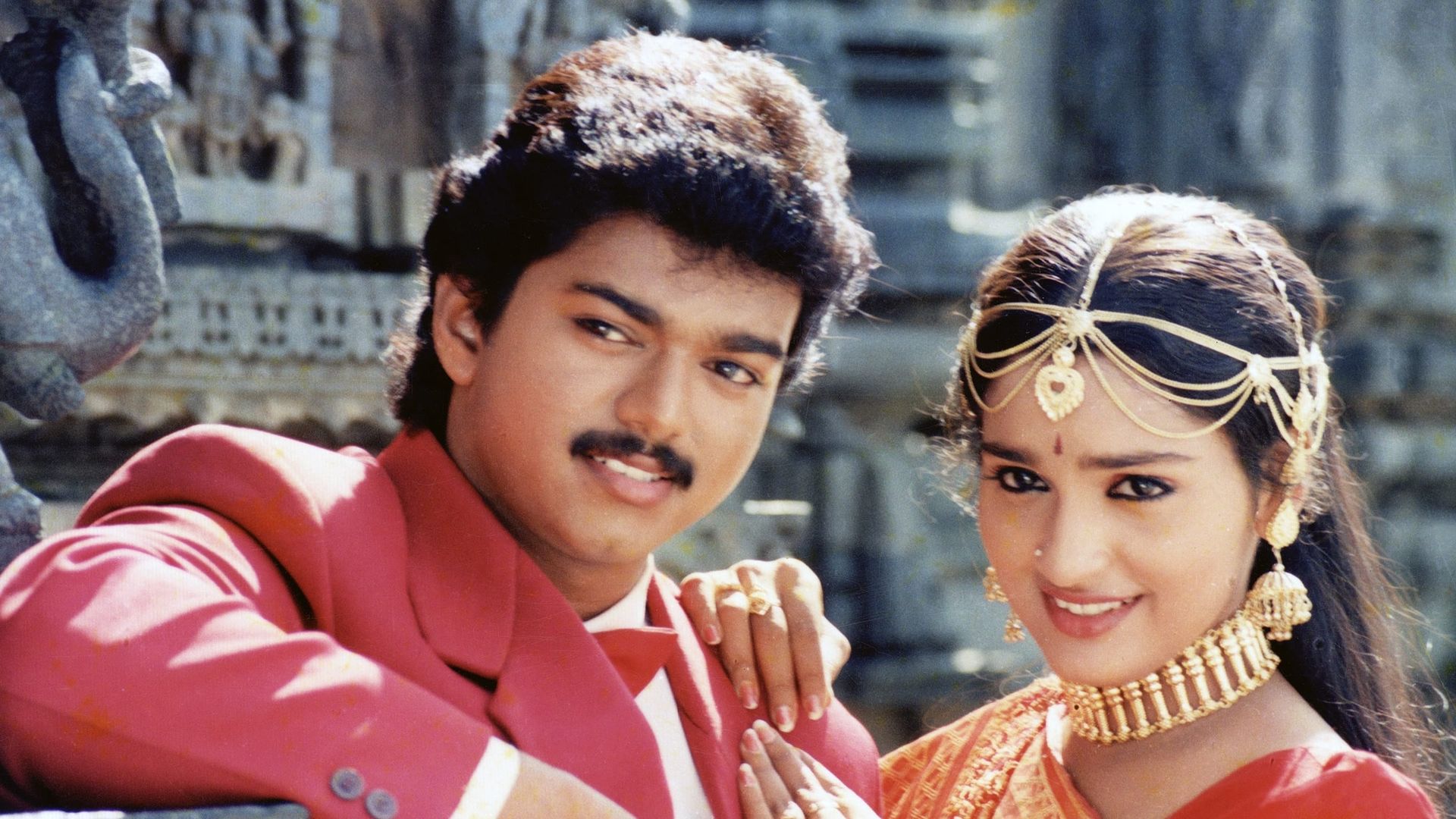 Poove Unakkaga background