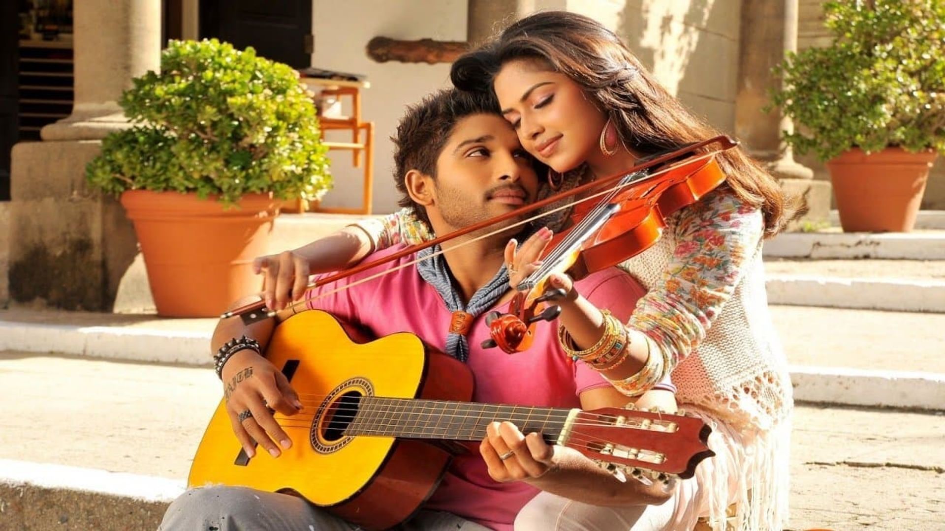 Iddarammayilatho background